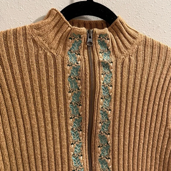 Woolrich Women’s Embroidered Tan Rib Clove Full Zip Casual Sleeveless Vest Large - Picture 3 of 8